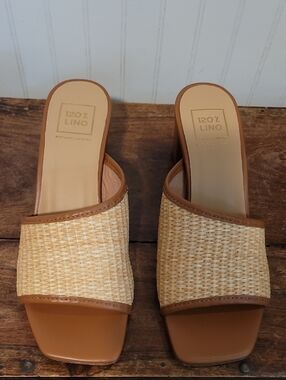 120% Lino Raffia Slide Sandals Block Heel  Size US 8.5 EU39  Tan Natural NWOB